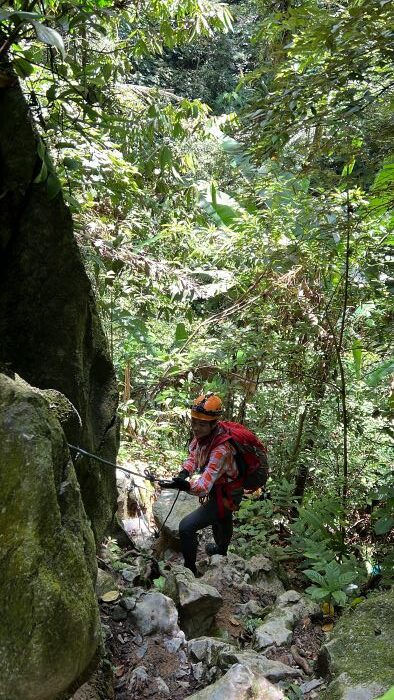 Thám hiểm hang Sơn Đoòng