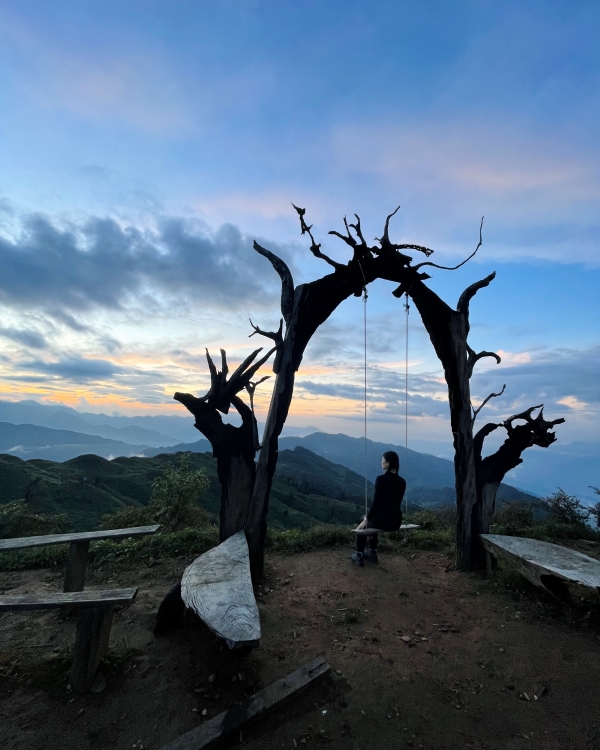 TREKKING Lảo thẩn