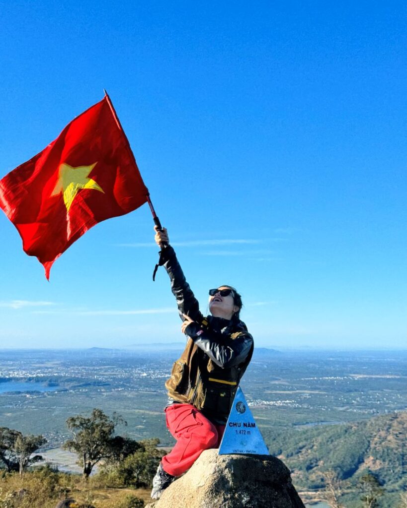 Trekking Đỉnh Chư Nâm Gia Lai