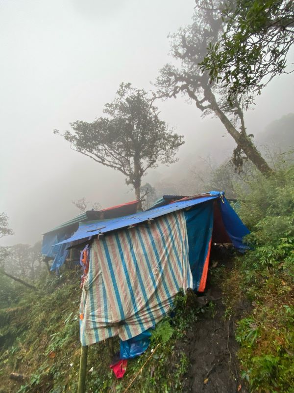 Trekking ChuVa12 Can Chua Thìa Sảng