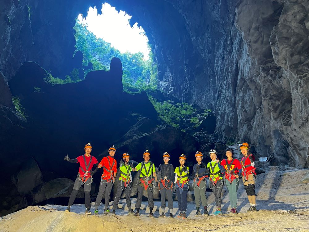 Thám hiểm hang Sơn Đoòng