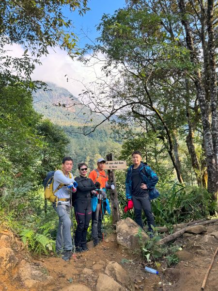 Trekking Combo Tả Liên Sơn Răng Cưa